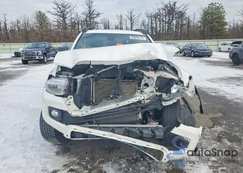 2022 Toyota Tacoma Double Cab z USA, uszkodzony, nr VIN 3TMCZ5AN7NM493738